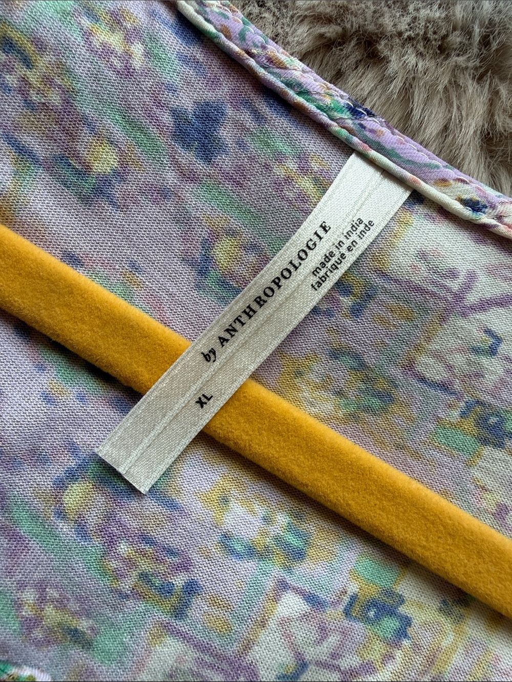 Anthropologie Pastel Floral V-Neck Blouse in Lavender, Mint & Yellow - Picture 2 of 4
